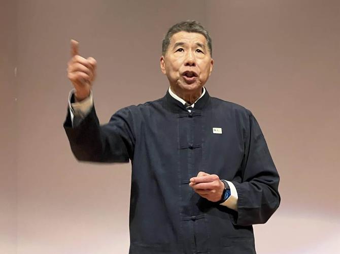 孙文学校总校长张亚中发文对两岸关系提出最新建言：两岸关系不宜“拖”，因为时间不在