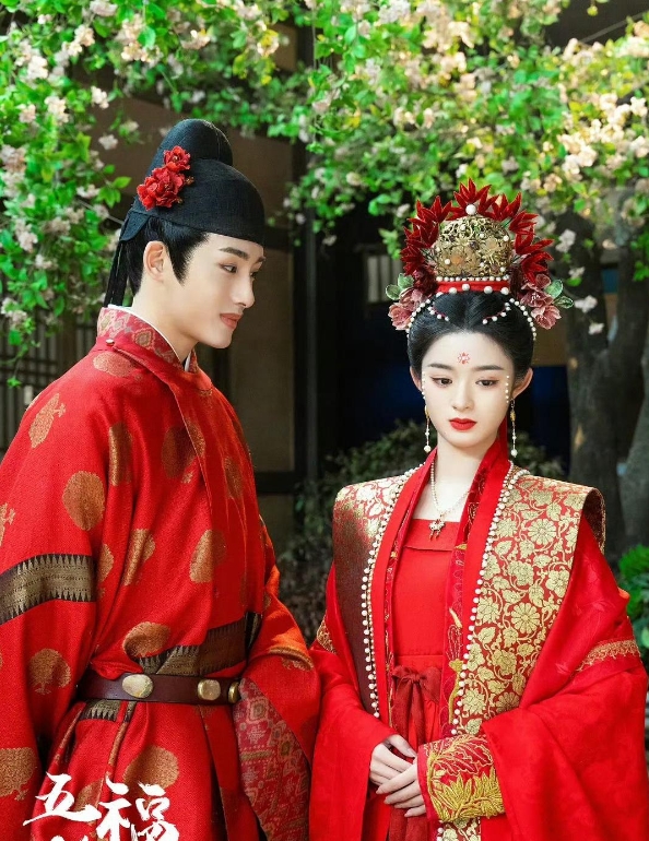 《五福临门》杨羡威神V_董思成_WINWIN 和乐善黄杨钿甜 ；《白月梵星》白烁