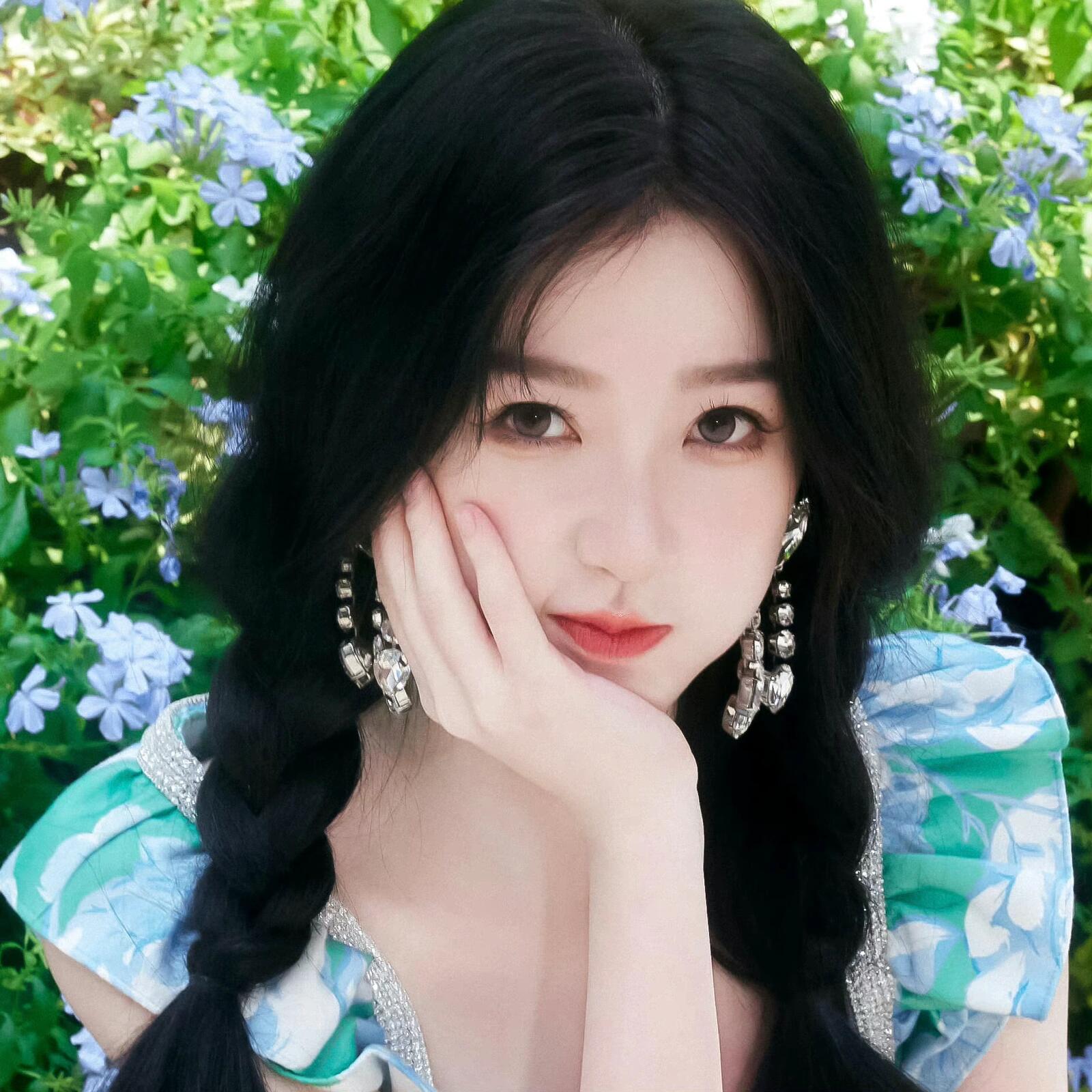 虞书欣——身姿曼妙