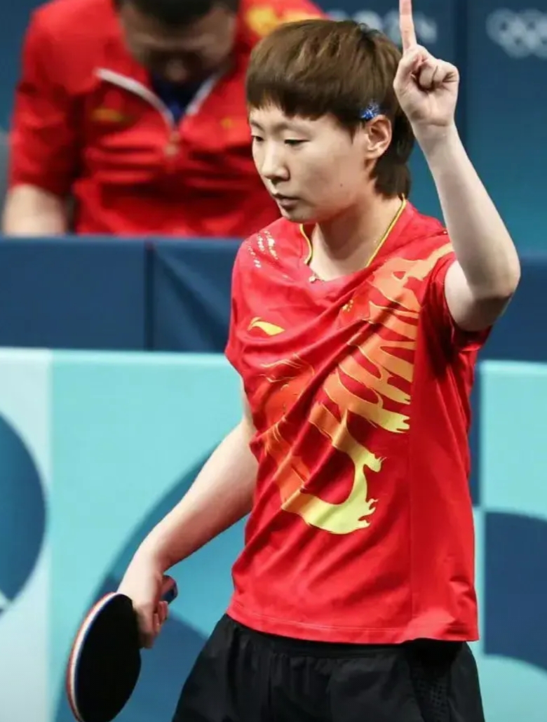 乒乓球成都世界杯，中国队8-0澳大利亚，暴露出3个不争事实

1、现在的王曼昱已