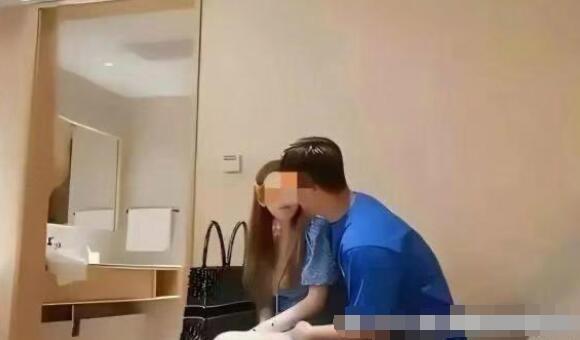 青海，一男子在按摩时，居然对女技师起了色心，想要加钱搞点特殊服务。女技师告诉他店