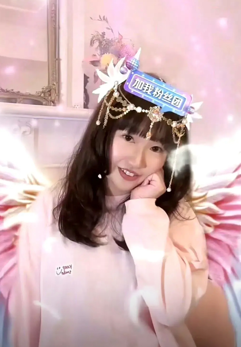 麦琳才是真的是顶流啊，昨晚临时直播，在没有预告的情况前提下，直播观看人数达到12