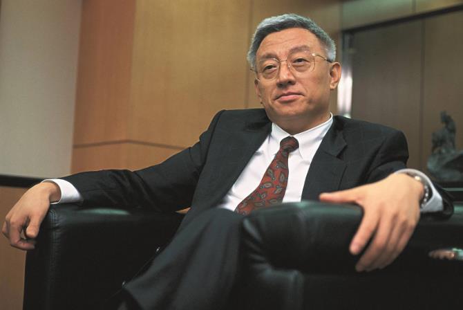 曹兴诚老贼癫狂症再次发作，他今天又疯咬大陆，狂骂国民党与岛内统派，叫嚣“支持赖清