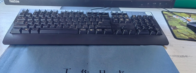 00后的小同事说想当我的儿媳妇儿[捂脸]她和我儿子的岁数相仿，我们在一起共事已经