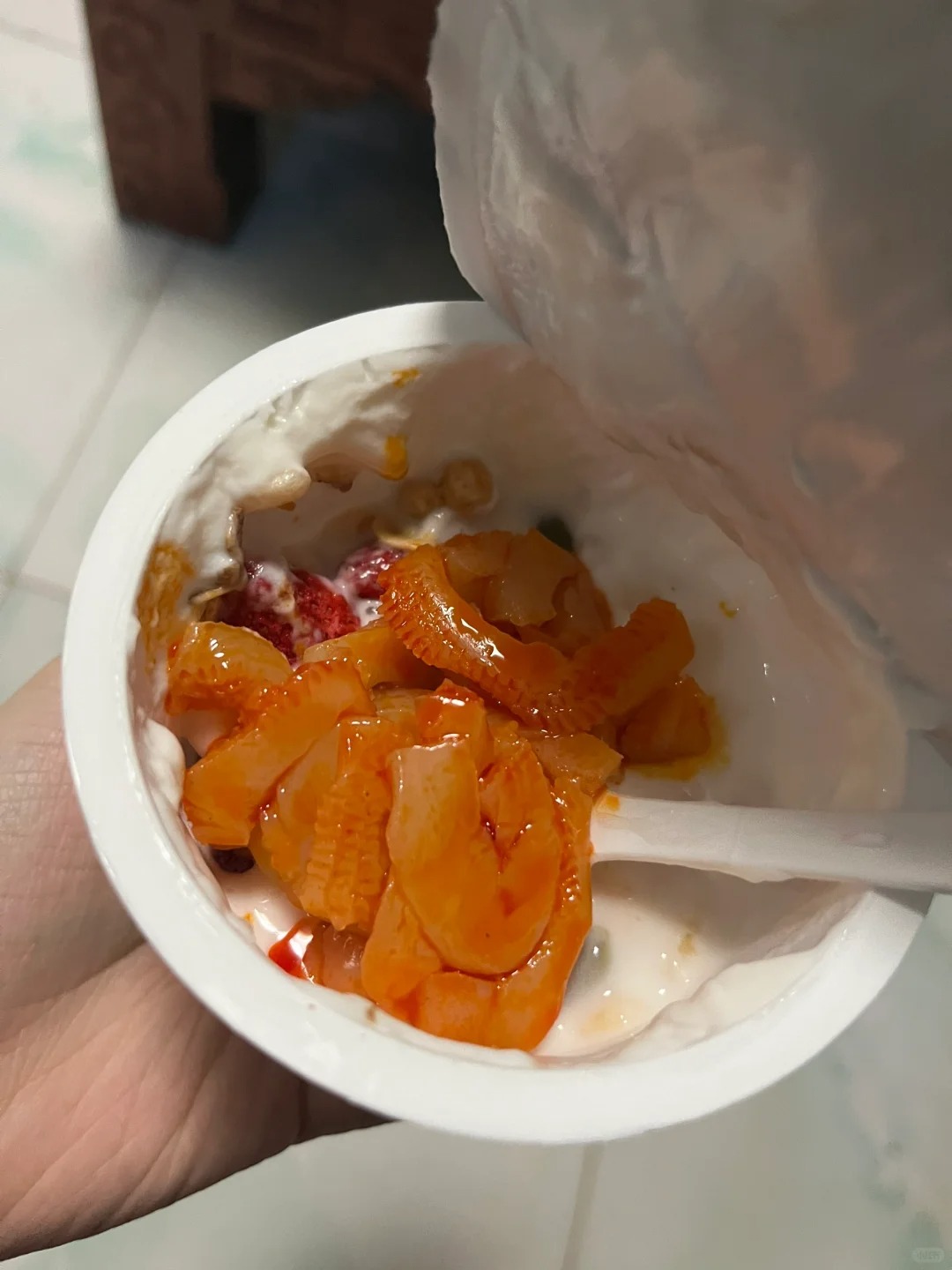 魔芋爽酸奶门！！！
真好吃！才不是黑暗料理！