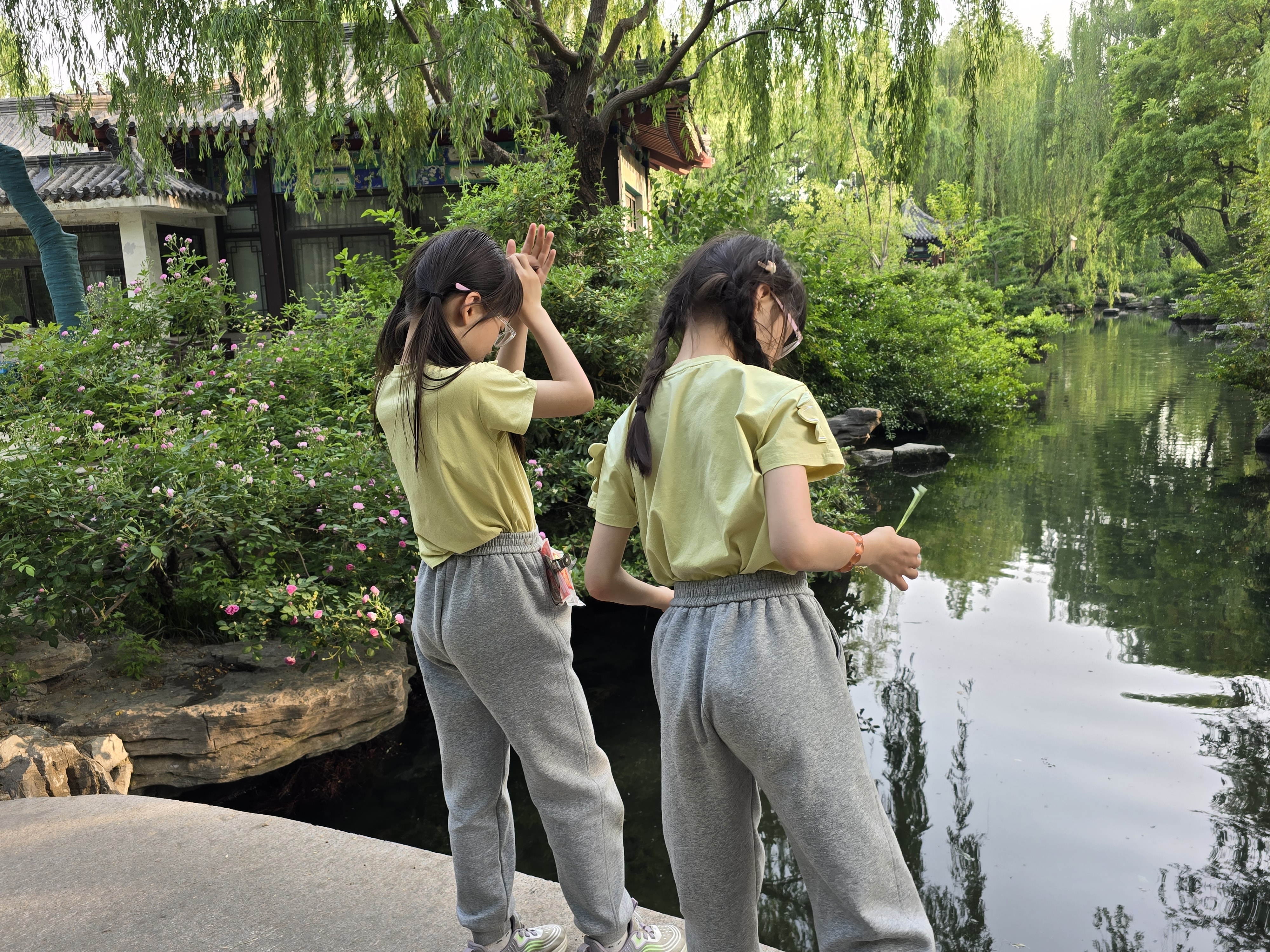 你有没有发现，很多家庭里，爸爸的存在感就像WiFi信号，时有时无？孩子学习不好，
