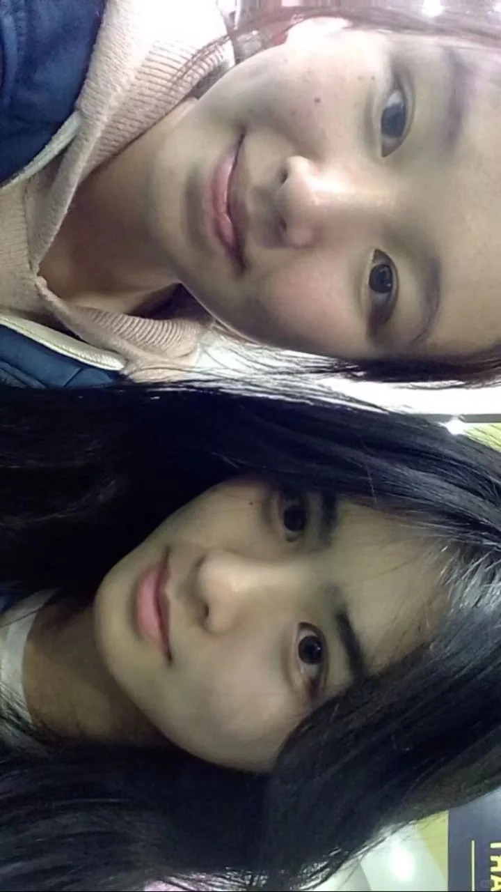 长这样在学校算不算美女？
以上均为原相机