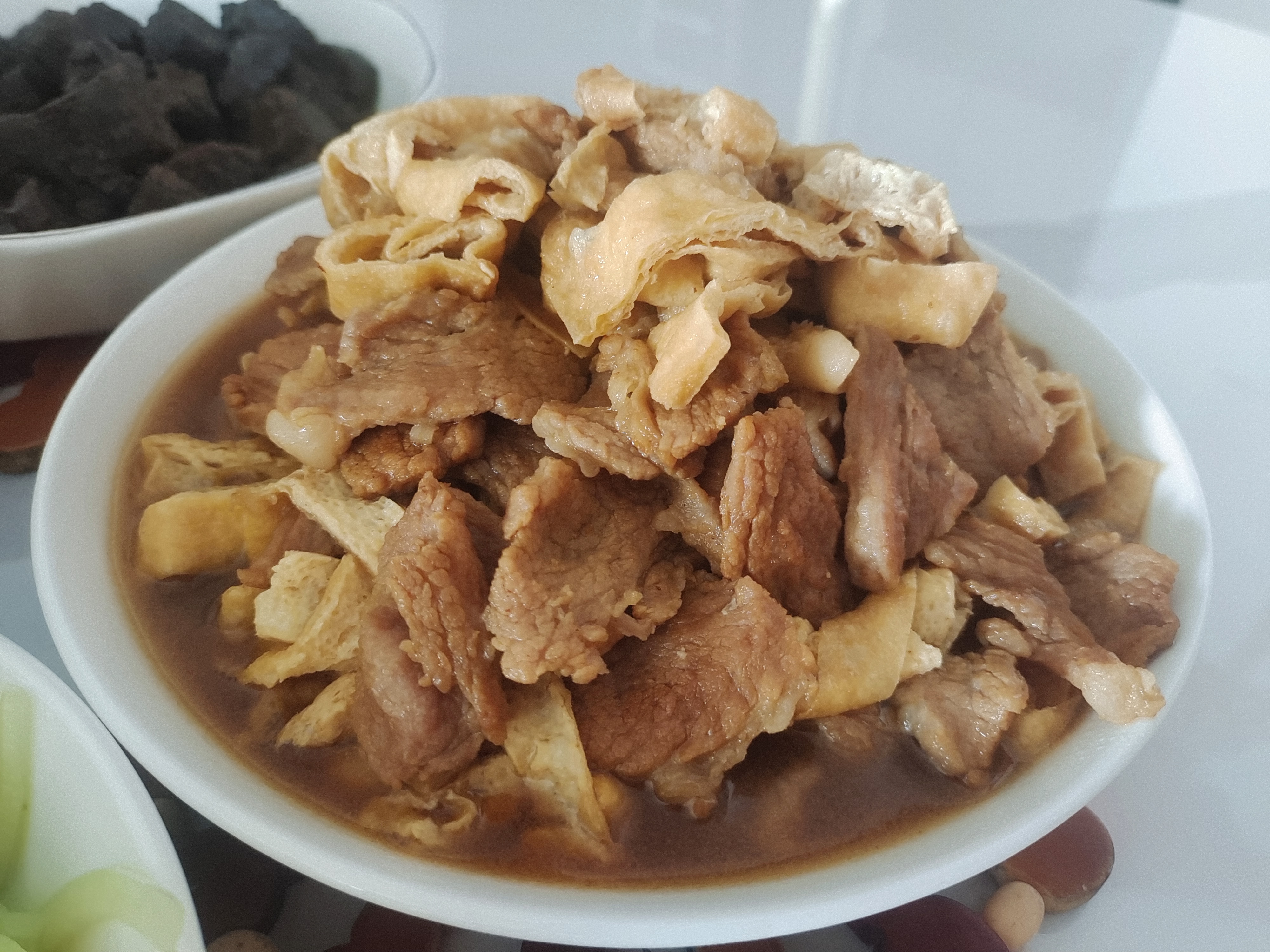 母女俩的简单午餐，有荤有素