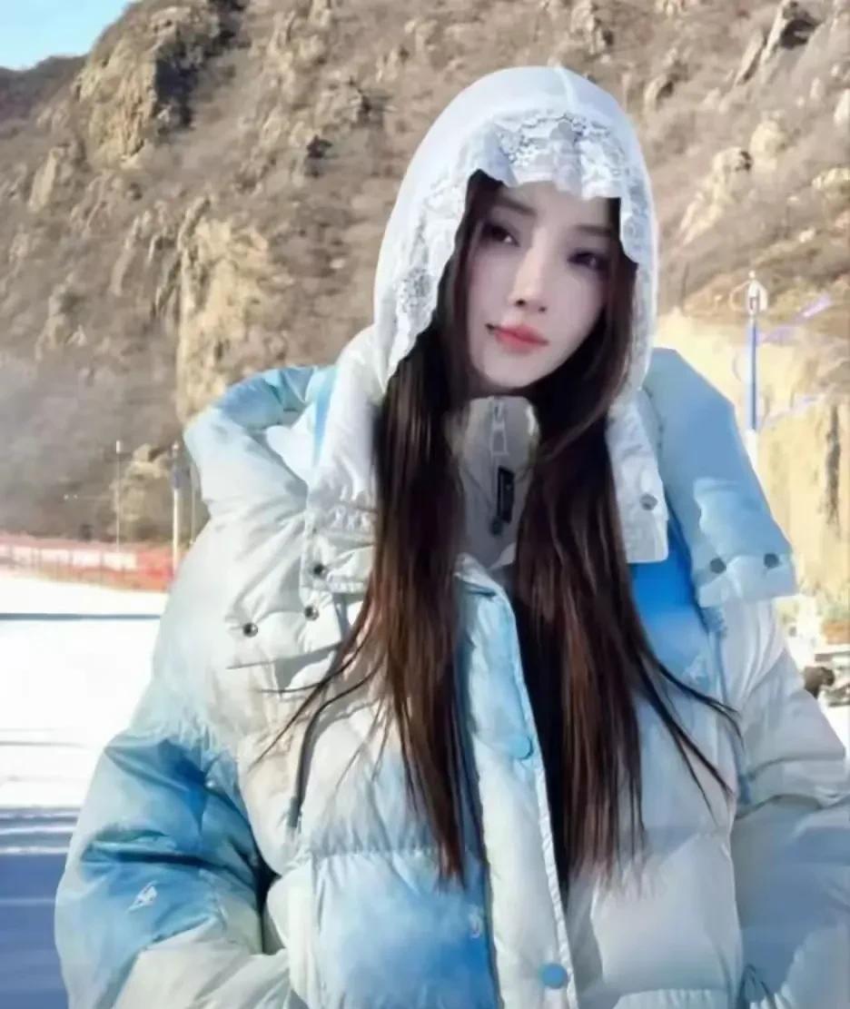 说实在的，这个女明星长得真的很漂亮，风情万种，长在了多人的的审美点上。
如果当年