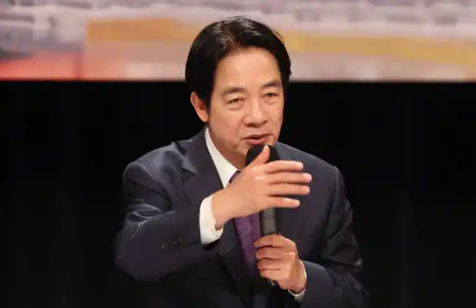 最近仅45米，两岸军舰台海对峙，解放军舰艇增多，台当局求援失败！