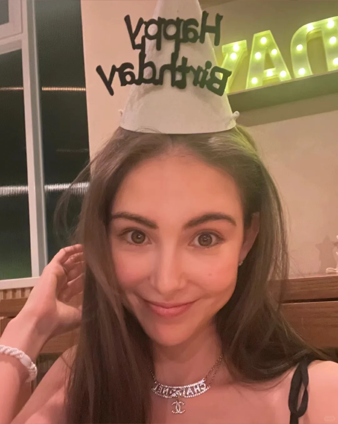 昆凌蔡依林❗谁的人生更幸福？？？
昆凌在周杰伦的演唱会上大放异彩，大家都惊呼她的