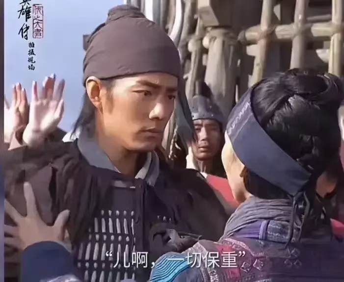 也别说全是庄达菲的问题！
老实说，徐克从以前到现在就特别喜欢拍这种黄沙遍野的场景
