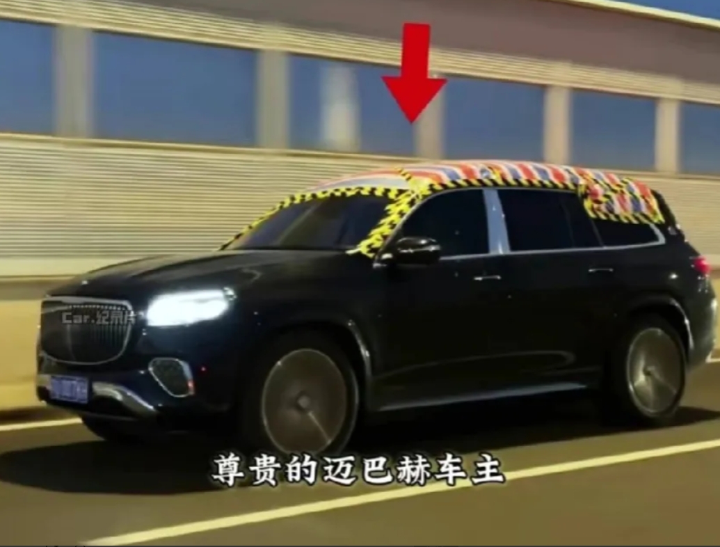 215万的迈巴赫漏水，4点大吃一惊:

1. 200多万买的迈巴赫，顶棚漏水？这