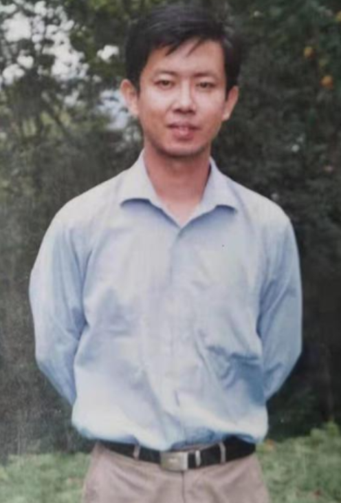“以死明志！”2019年，在乡镇执教19年优秀教师跳江自杀，这一切全是因为家长的