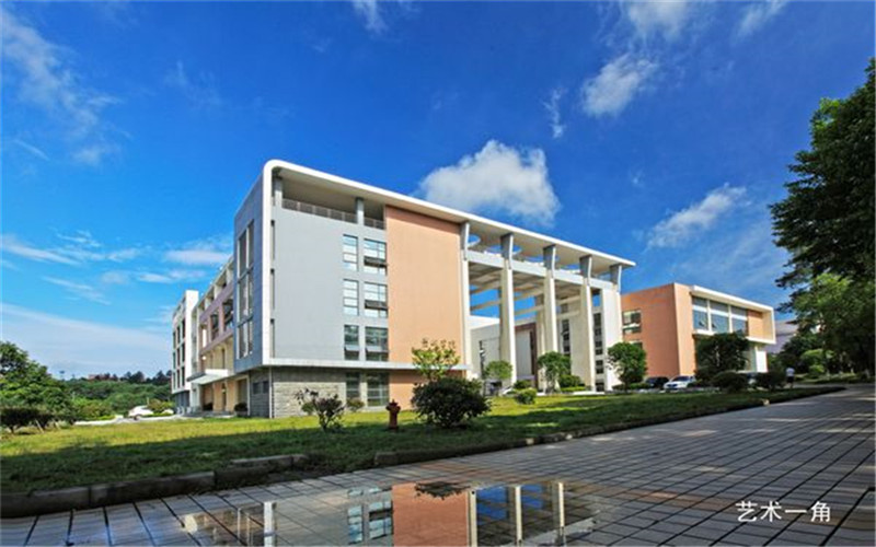 中国有哪些一本大学，二本分数也可以上的？