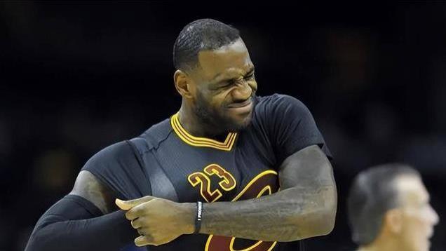 其实连续4场不进3分球在詹姆斯22年生涯中不算啥的