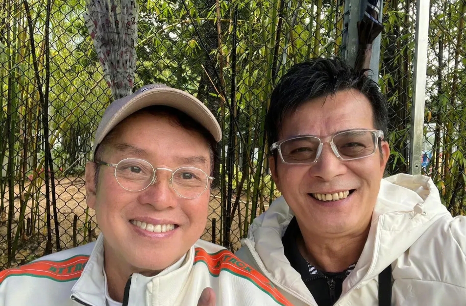 两大男神谭咏麟和黄日华