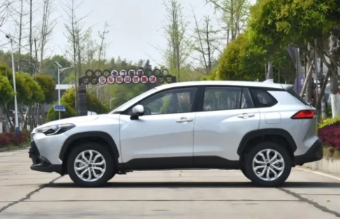 广汽丰田的一口价政策为用户带来前所未有的购车惊喜！

威兰达 12.98 万，锋