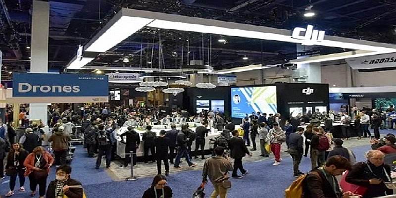 2025 年美国拉斯维加斯消费电子展上，多家科技企业展示了最新的电子产品和技术创新