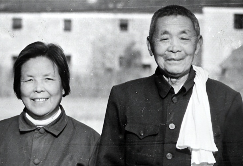 1957年，开国少将向中央申请：“我脑袋受过伤，不适合当官，想回家当农民！”中央