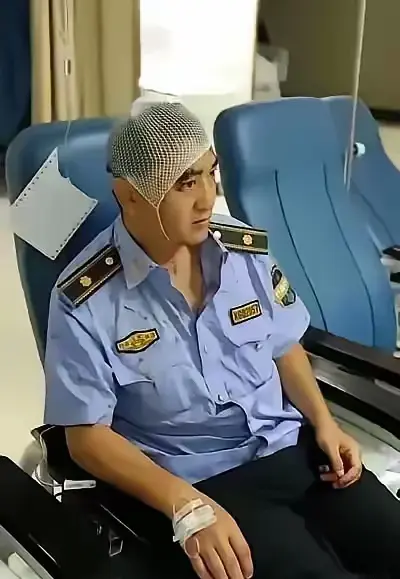 沈阳被老头用砖头砸了的城管勇士，目前尚无大碍
请广大网友切勿掛念！
