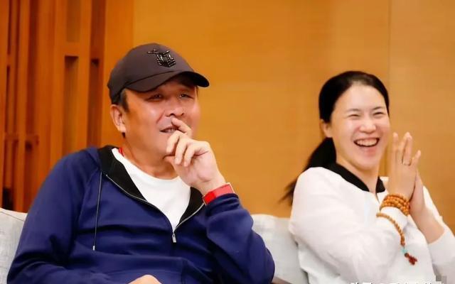 刘国梁身兼三职引热议，郭斌爆料工资谜团