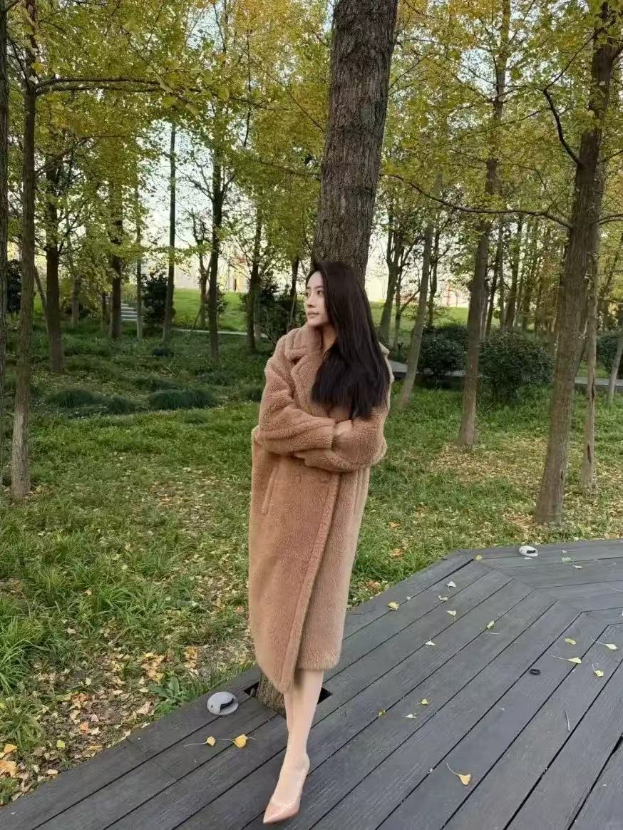 有一天，小蚂蚁迷路找不到蚁窝，大喊：“哥们儿！你… 你都如何回蚁窝（回忆我）？”