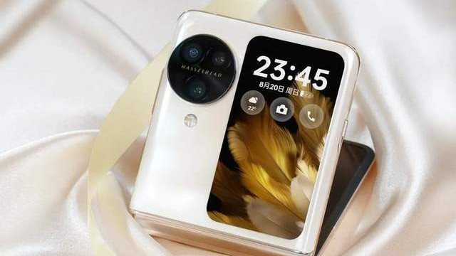 OPPO Find N3 Flip超强性能与设计兼备，轻松超越同价位手机！