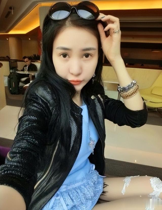 网红郭美美奢靡依旧,和金主男友世界游,网友-这种女人还有人要(郭美美抖音号是多少)-第15张图片-九妖电影 网红郭美美奢靡依旧,和金主男友世界游,网友-这种女人还有人要(郭美美抖音号是多少)-第15张图片-九妖电影