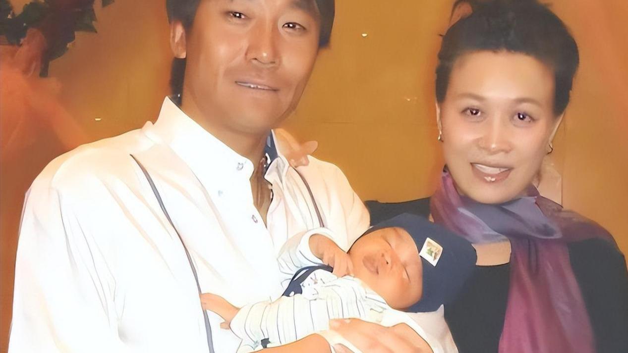 20年过去了，抛弃那英和刚出生儿子的“前国脚”高峰，如今后悔吗