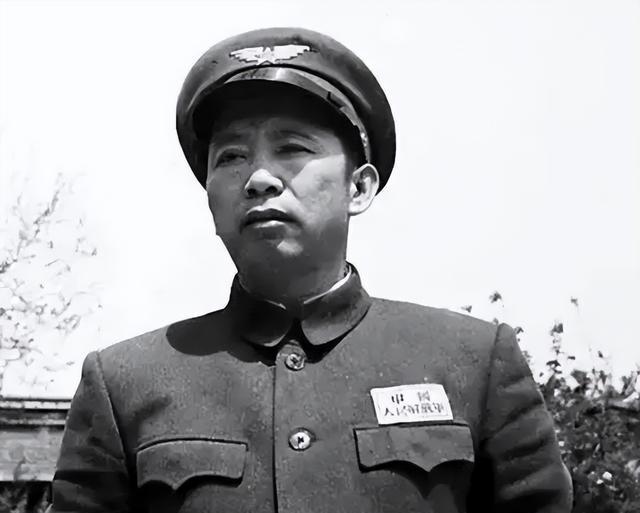 泉州空战大捷，刘亚楼巧胜国民党