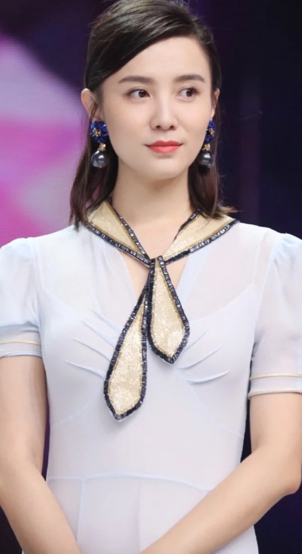 小宋佳：演艺之路，坚持与辉煌的传奇人生