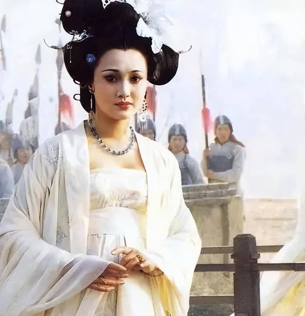 探寻历史上的五大传奇美女