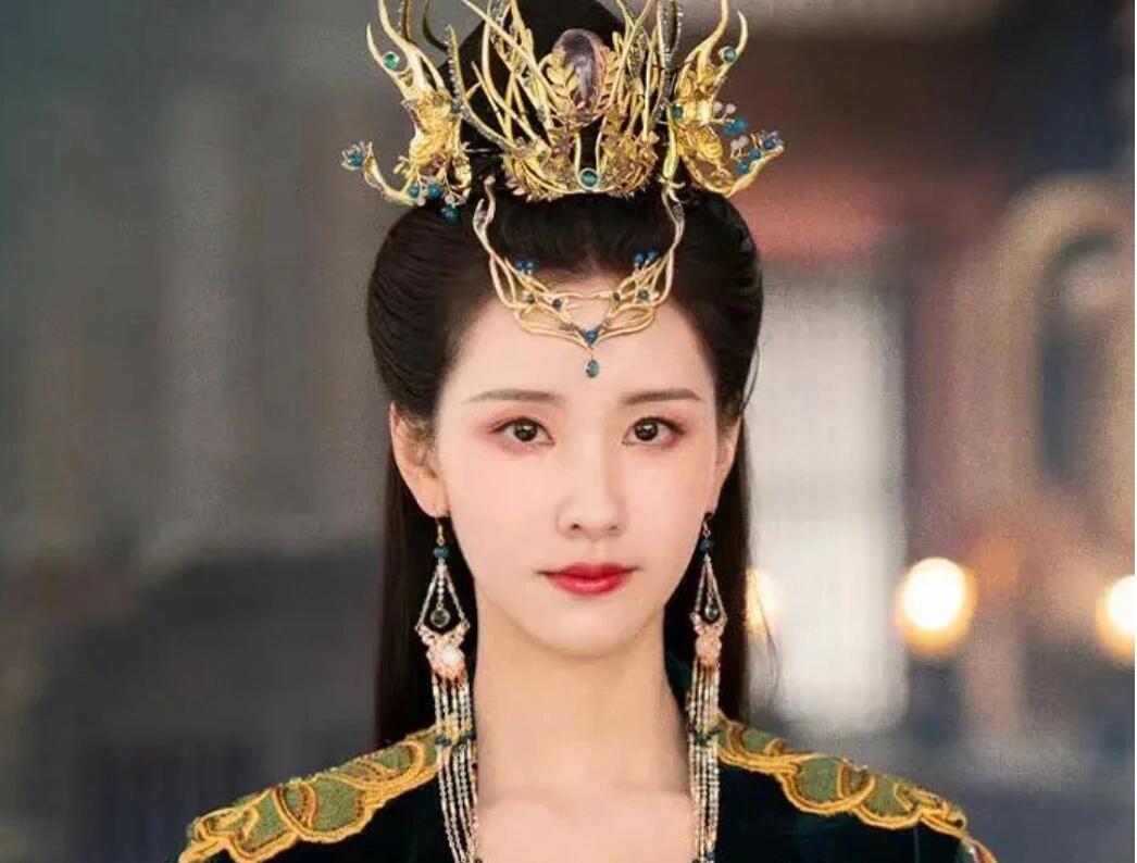 陈都灵：演艺之路绽放光彩