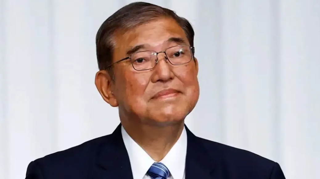 石破茂的车祸或许并不简单，对于他来说，这可能只是一个简单的警告，如果再不按照人家