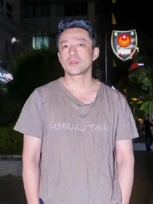 阿兰和马筱梅这次可以吃个安心饭了
3天3次反常操作！
烧掉阿兰300万后，战神汪