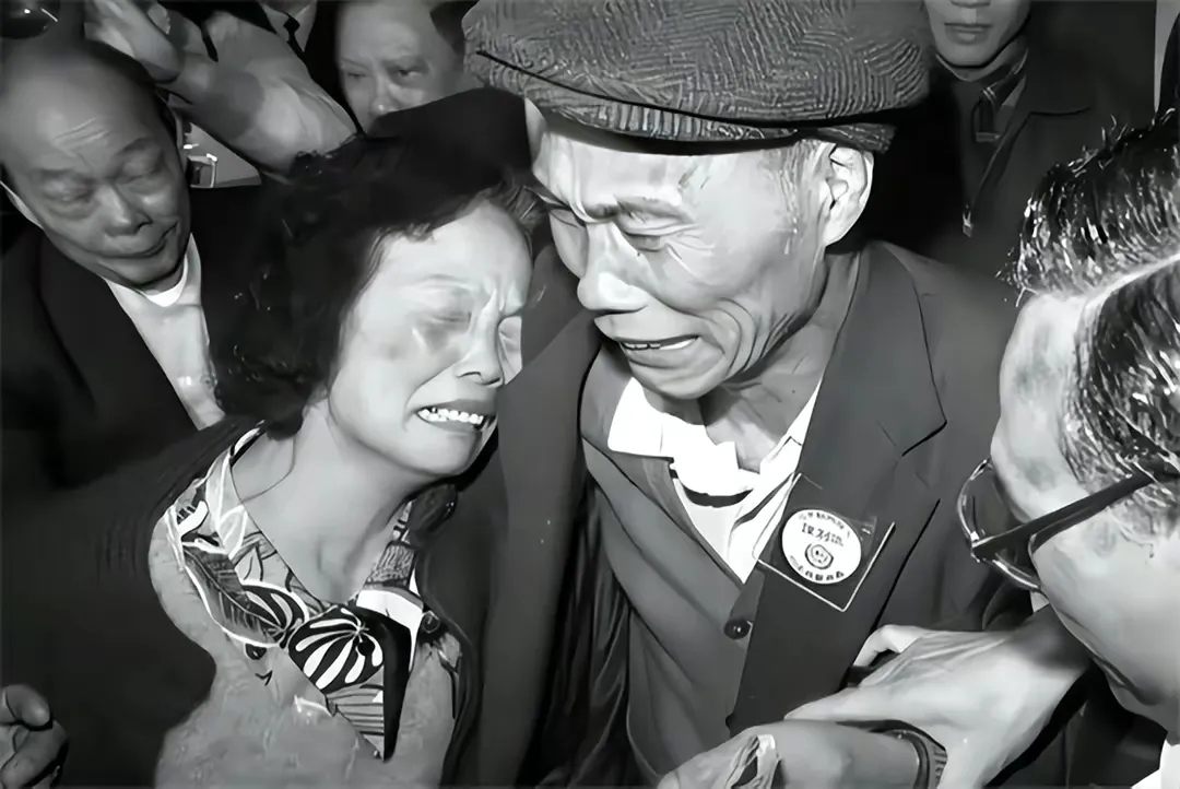 1989年，63岁的台 湾 老 兵回到湖南去探亲，但他发现妻子已经重新嫁 人。好