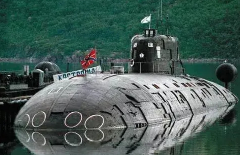 美国最近警告俄罗斯别把潜艇技术给中国，俄罗斯直接回怼：“你管得了我？”美国真是笑