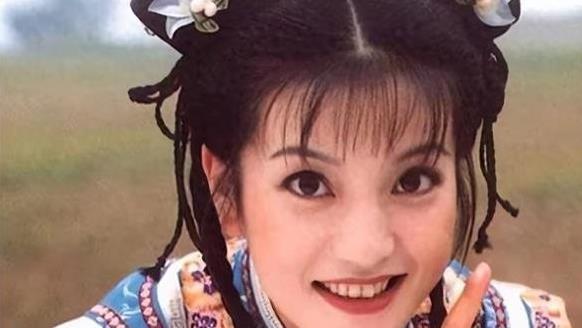 48岁赵薇近照曝光：面相刻薄像换了个人，为当初嫁给黄晓明就好了