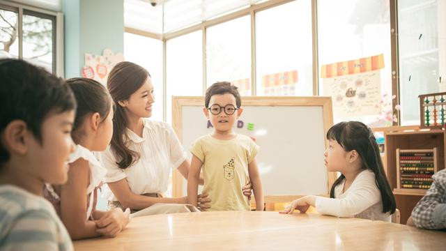 培养出自信、自律孩子的父母，有什么特质，看看你有吗？