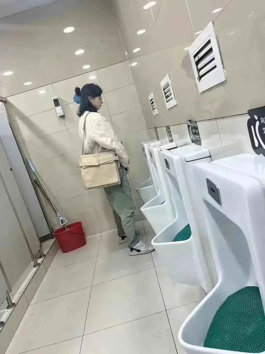 确定没有走错地方吗？
