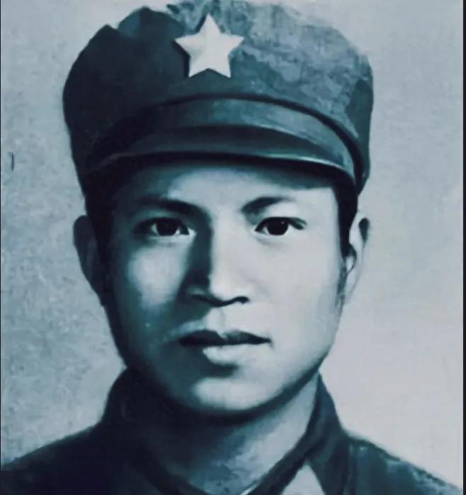 1979年，他身中5弹，伤7处，但仍不下火线。随后，当战友找到他时，却发现，在他