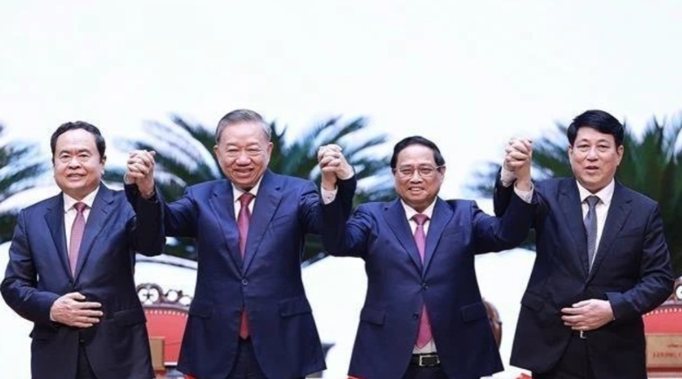 越南10月21日进行主席大选！对，就是今天。
不过这不是啥突然事件，早在8月27