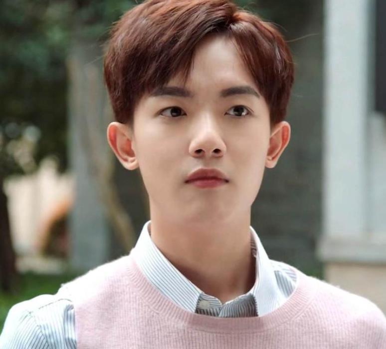 李明德 好样的！
 
勇敢的人值得尊敬！
 
不管怎样，都支持李明德遇到不公就敢