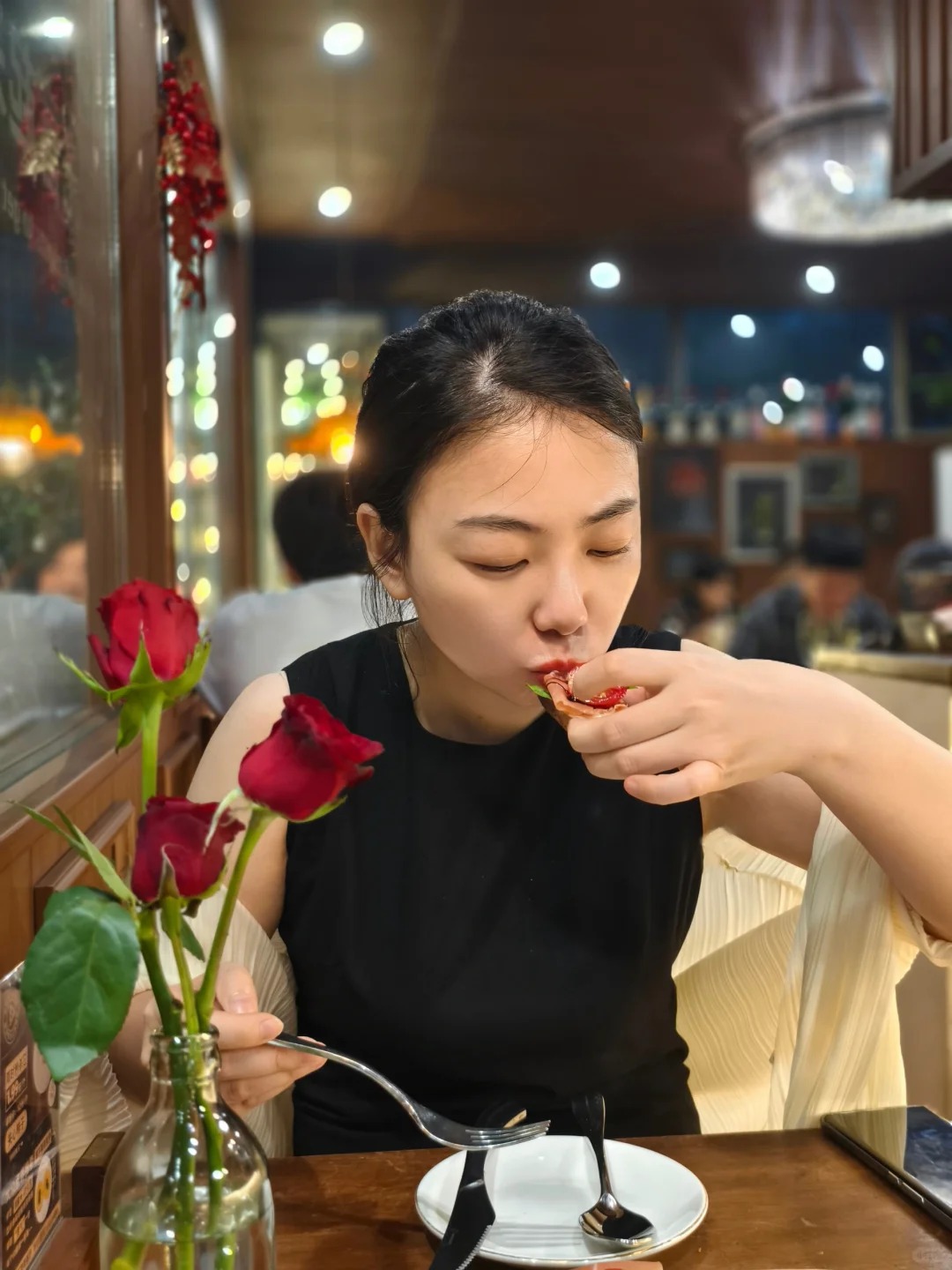 来看看我的审美，选老婆和装房子都擅长
有娃的夫妻真的是难得有机会dating，今