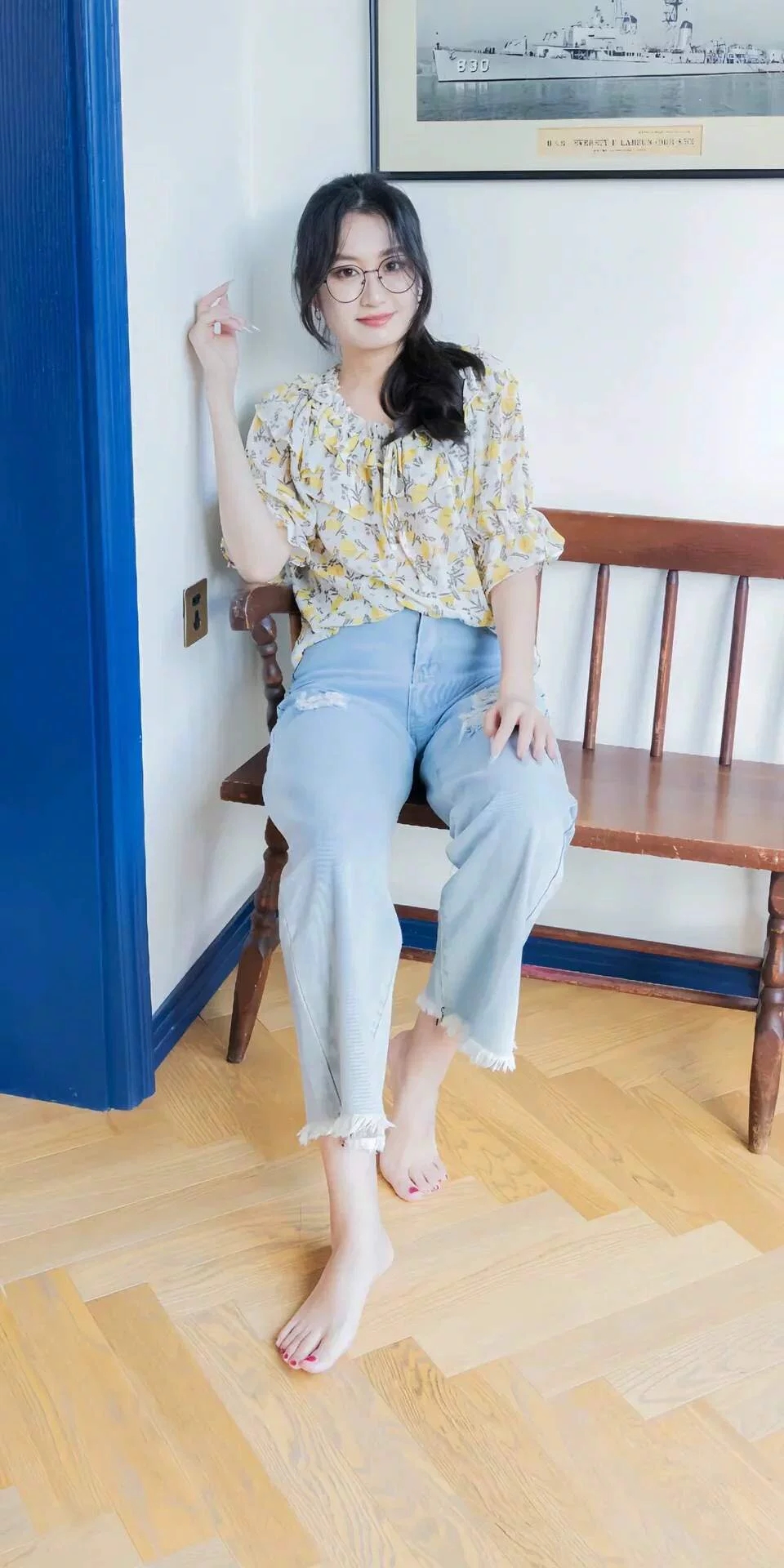休闲牛仔裤，清纯可爱型