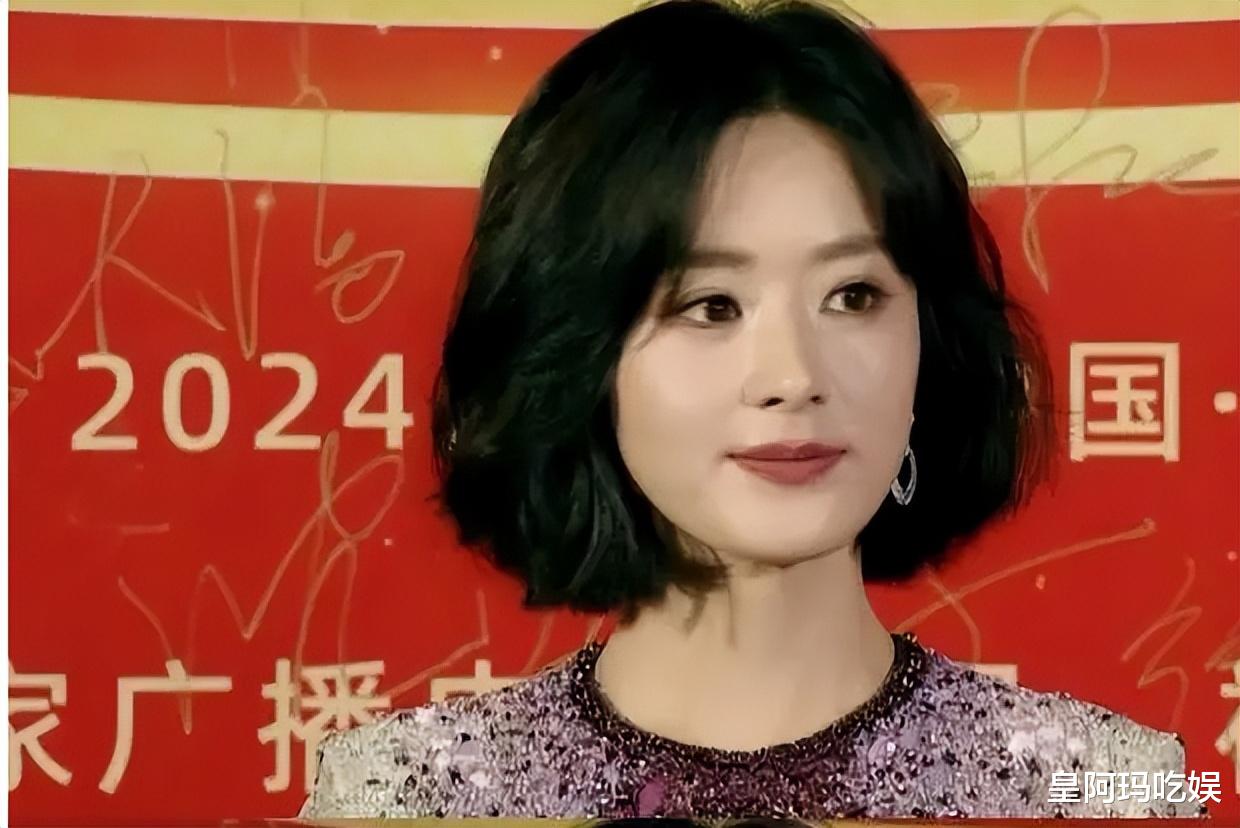 女明星离开十级美颜脸就崩了？看看路人镜头下的她们，确实好真实（女明星关掉美颜）-第1张图片-九妖电影