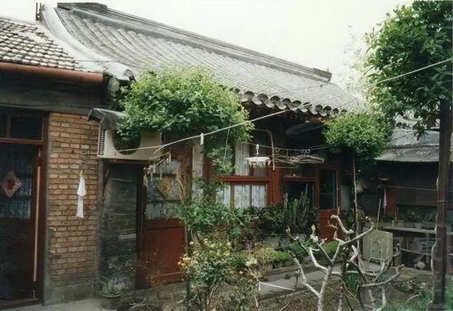 国家一级演员,今78岁仍在拍戏,住上亿四合院,儿子是他一生骄傲(国家一级演员落网)-第13张图片-九妖电影 国家一级演员,今78岁仍在拍戏,住上亿四合院,儿子是他一生骄傲(国家一级演员落网)-第13张图片-九妖电影
