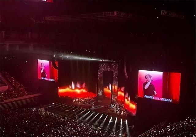 刀郎演唱会凄惨，一副铁嗓告诉国人：弱到没有背景强到没有对手（刀郎演唱会唱哭万人）-第3张图片-九妖电影