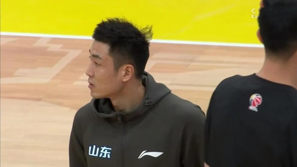 山东男篮4连胜，3外援合拿59分，陶汉林变第11人上海吞下10场败仗